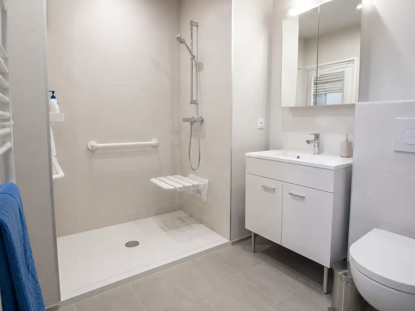 Image installateur douche senior 7 seniors medias